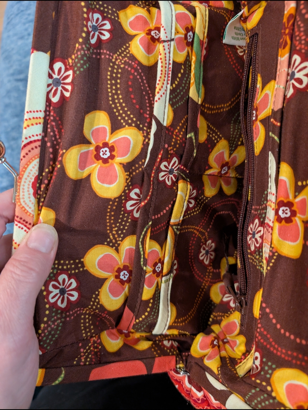 Vera Bradley Buttercup Shoulder Bag - Picture 8 of 9